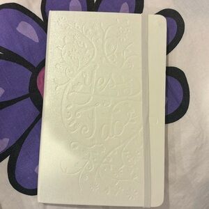 Moleskine White Bridal Wedding Planner Journal